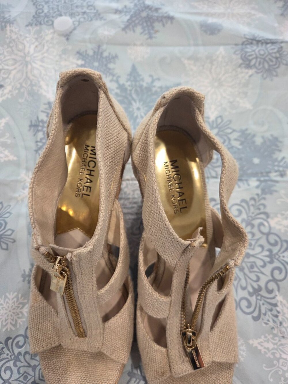 Size 8 - Michael Kors Beige Espadrille Wedge Sandals with Gold Zipper - Picture 2 of 10